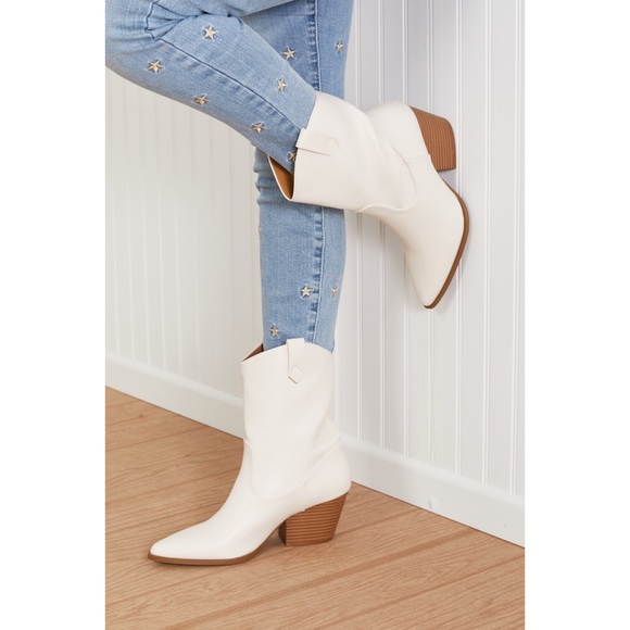 NWT Saddle Up Cowboy Boot 🤠 - Picture 3 of 4